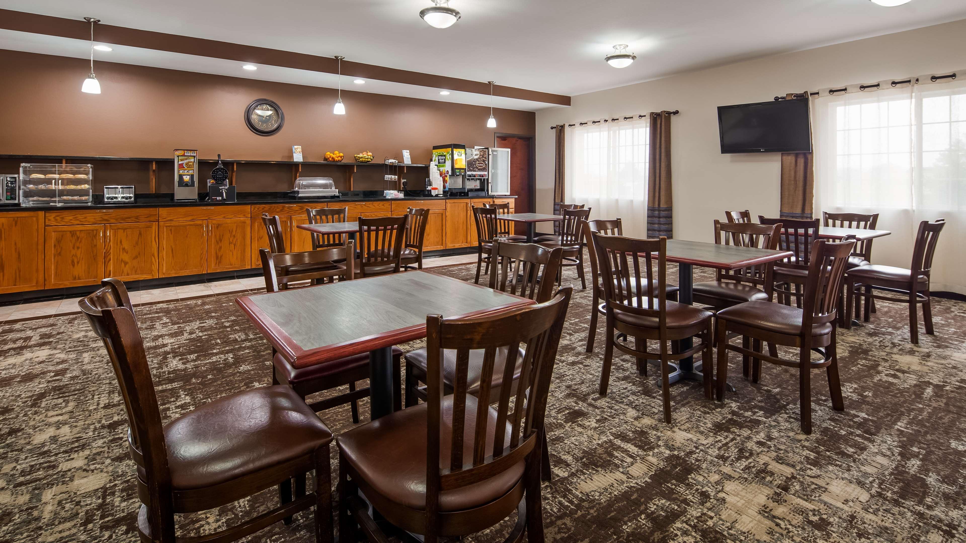 Best Western Plus Wakeeney Inn & Suites Zewnętrze zdjęcie
