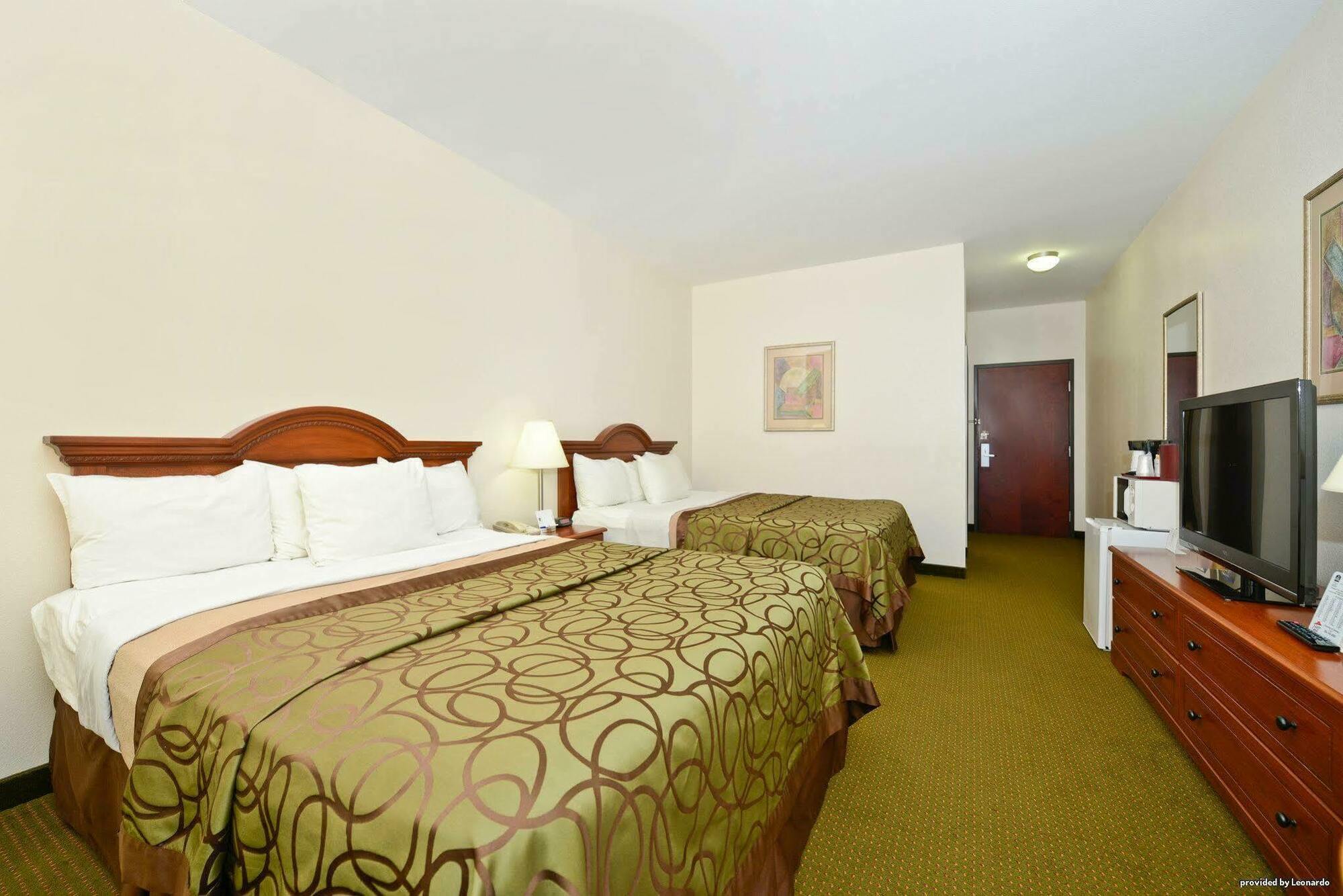 Best Western Plus Wakeeney Inn & Suites Zewnętrze zdjęcie